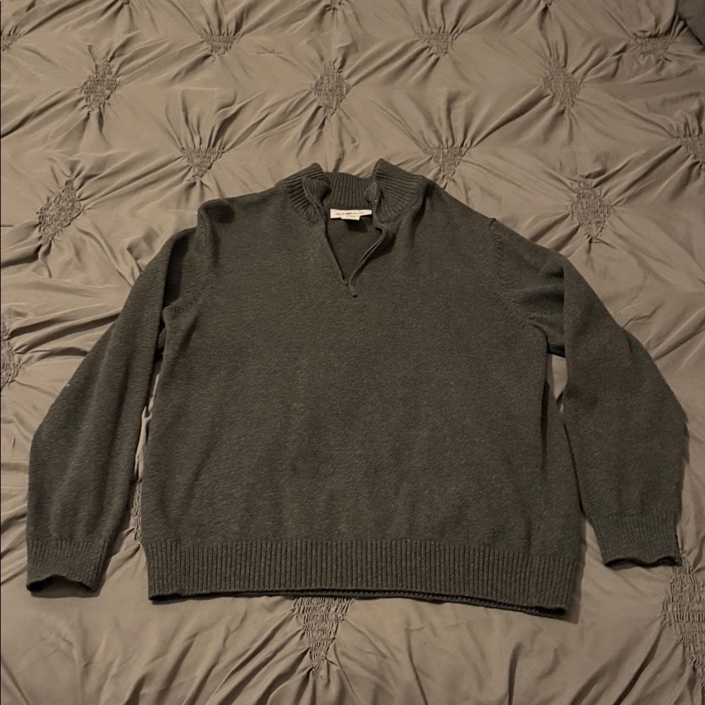 Men's Gray V-Neck Sweater